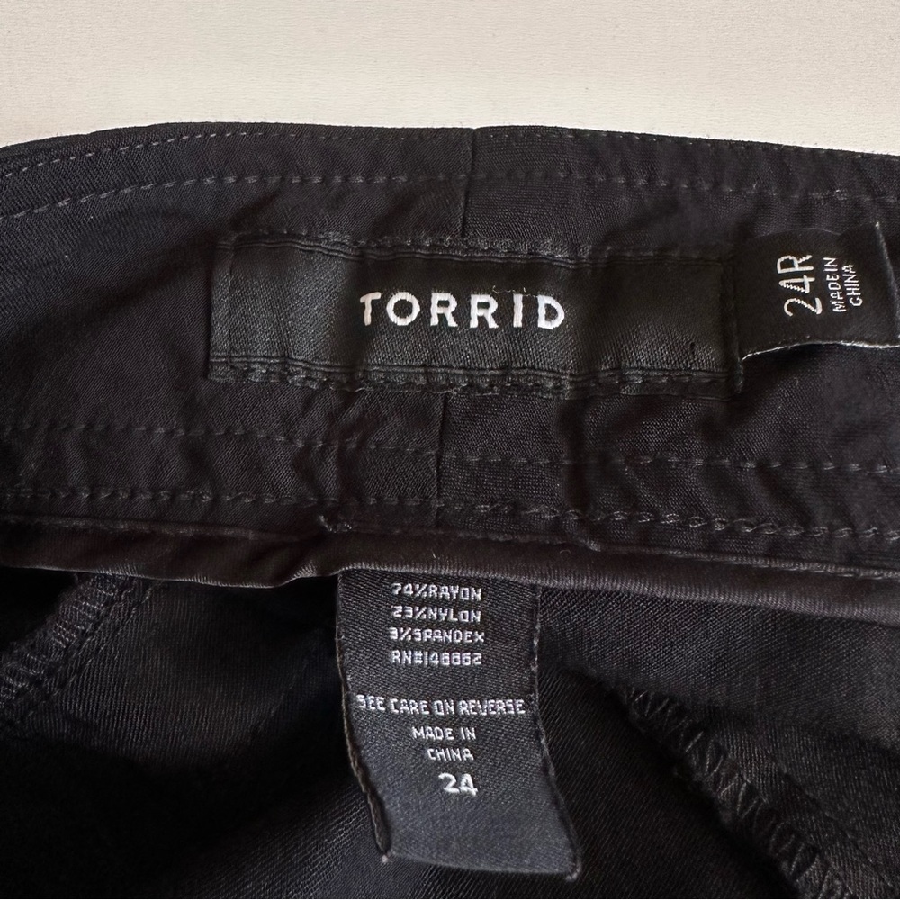 TORRID Stretch Modern Slim Boot Black Pants Size 24R - Picture 5 of 5